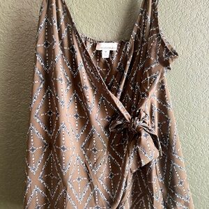 EVEREVE Allison Joy Ginny Olive Green Wrap Cami Tank Blouse //  M